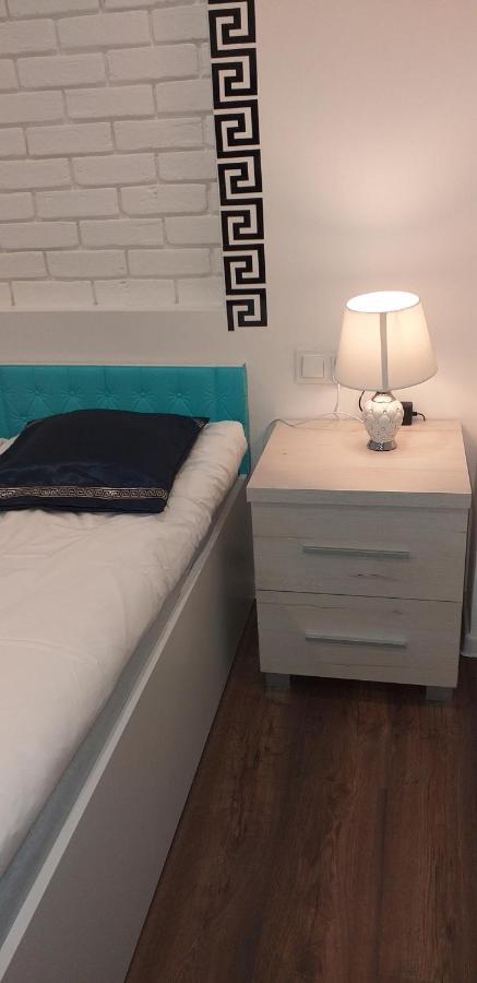 Apartamenty Centrum Mala Dwojeczka Blekitna Panoramiczna Balkonem Promenada เคียลเซ ภายนอก รูปภาพ