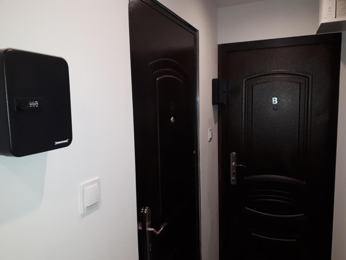Apartamenty Centrum Mala Dwojeczka Blekitna Panoramiczna Balkonem Promenada เคียลเซ ภายนอก รูปภาพ