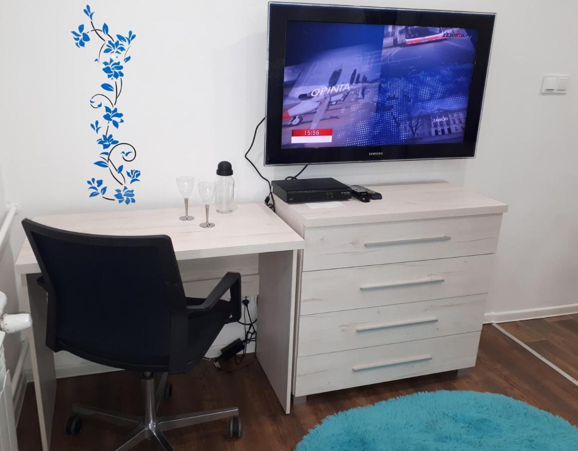 Apartamenty Centrum Mala Dwojeczka Blekitna Panoramiczna Balkonem Promenada เคียลเซ ภายนอก รูปภาพ