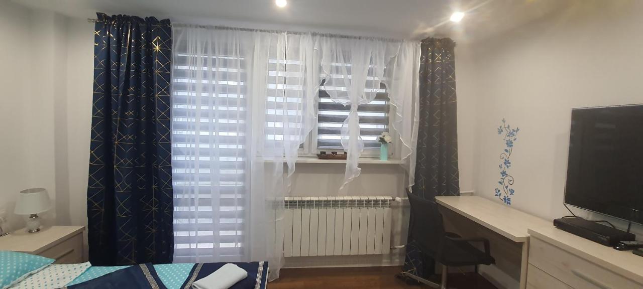 Apartamenty Centrum Mala Dwojeczka Blekitna Panoramiczna Balkonem Promenada เคียลเซ ภายนอก รูปภาพ